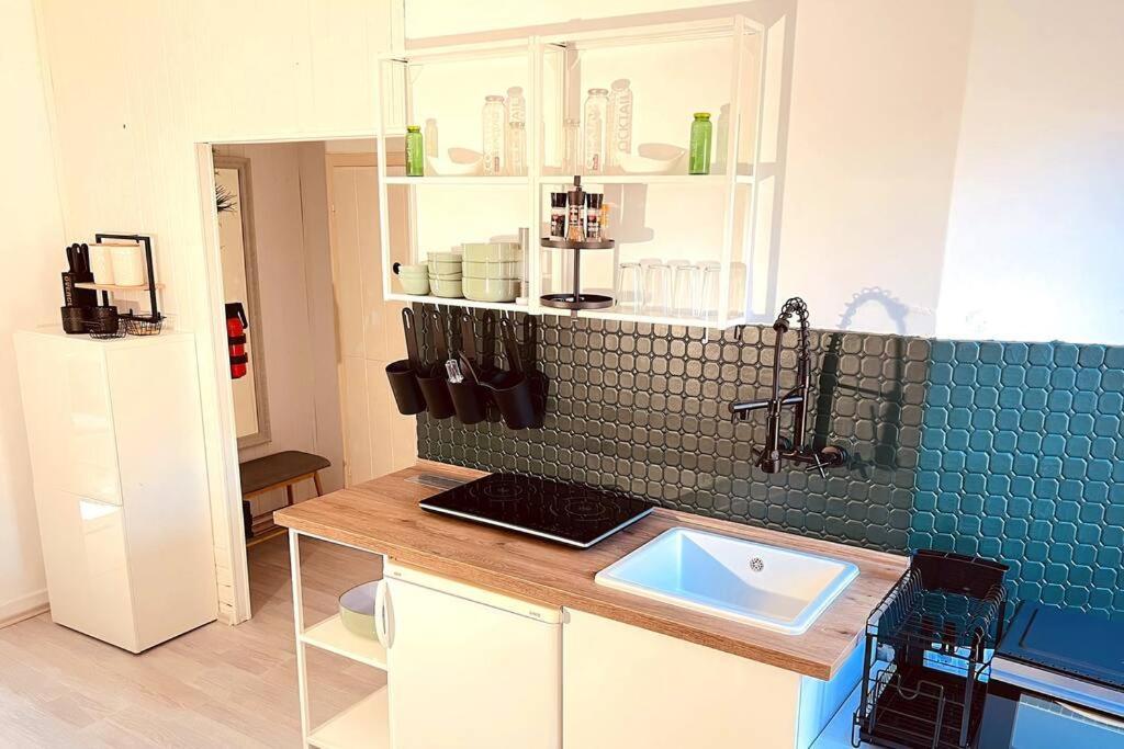 Suburban Jungle Apartment Бохум Екстериор снимка